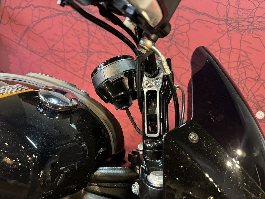 2025 Indian Motorcycle® Sport Scout® Black Metallic