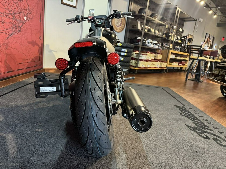 2025 Indian Motorcycle® Sport Scout® Black Metallic