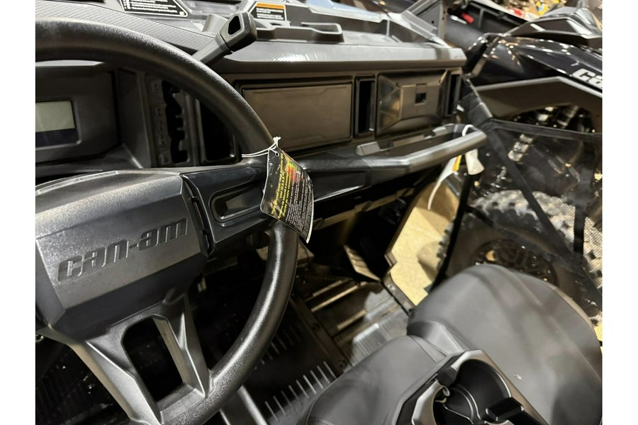 2026 Can-Am DEFENDER XT HD11