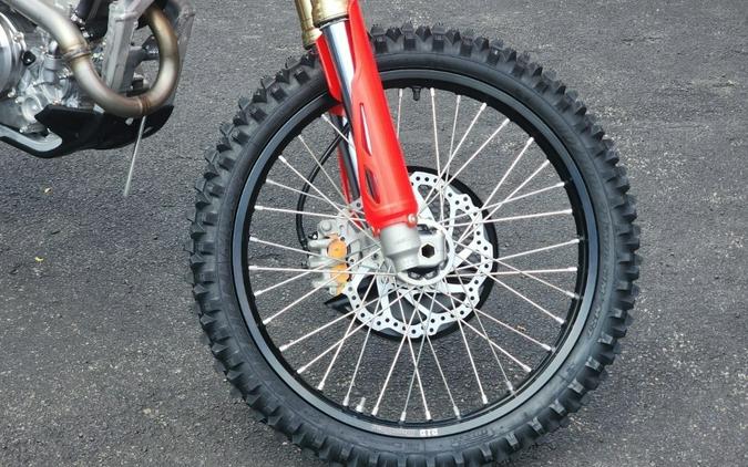 2026 CRF® 250R - Honda