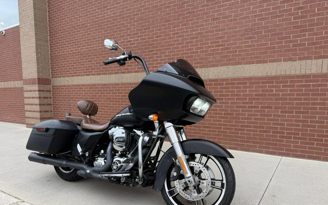 2015 Harley-Davidson® Road Glide® Black Denim