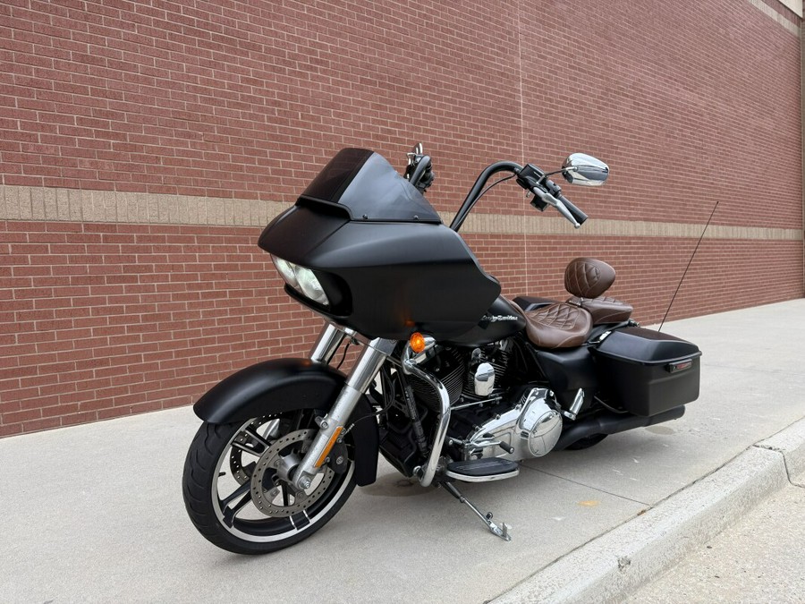 2015 Harley-Davidson® Road Glide® Black Denim