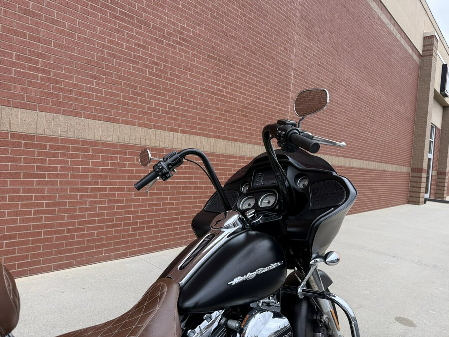 2015 Harley-Davidson® Road Glide® Black Denim