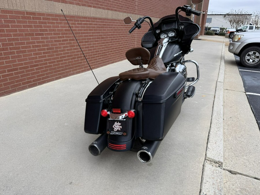 2015 Harley-Davidson® Road Glide® Black Denim