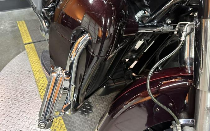 2014 Harley-Davidson® FLHTK - Electra Glide® Ultra Limited