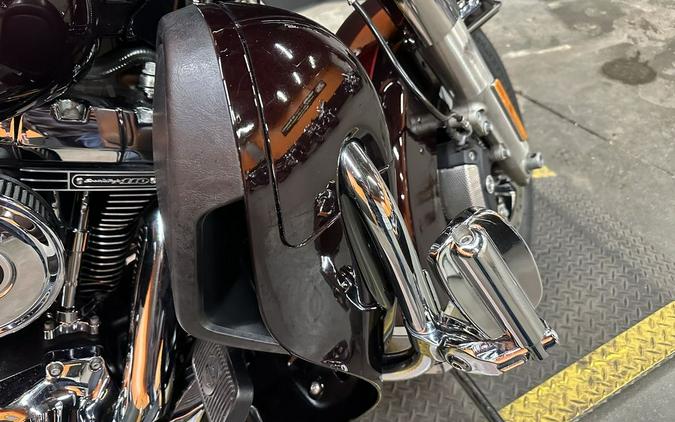 2014 Harley-Davidson® FLHTK - Electra Glide® Ultra Limited