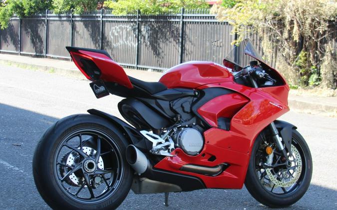 2024 Ducati Panigale V2