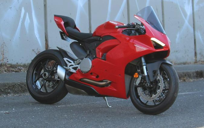 2024 Ducati Panigale V2