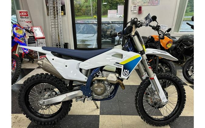 2025 Husqvarna Motorcycles FX 350