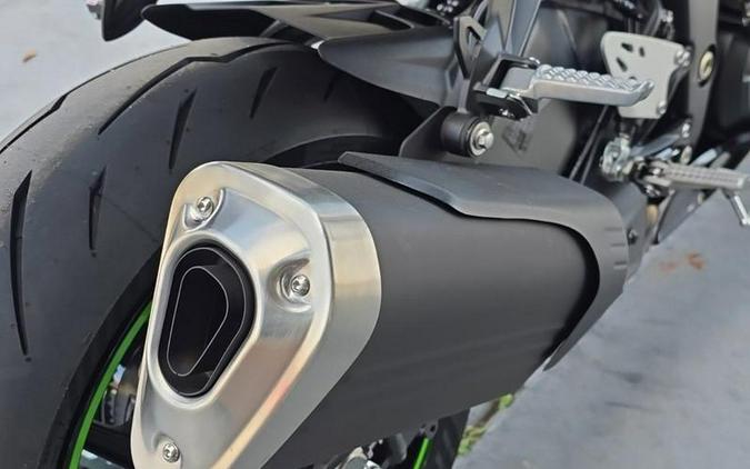 2025 Kawasaki Ninja® ZX™-6R KRT Edition