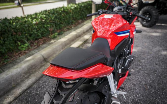 2025 Honda® CBR650R E-Clutch