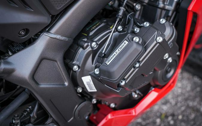 2025 Honda CBR650R E-Clutch
