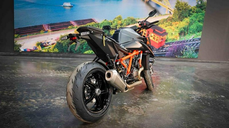 2026 KTM 1390 Super Duke R EVO