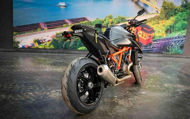2026 KTM 1390 Super Duke R EVO