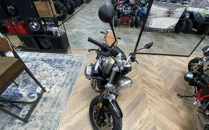 2023 BMW R nineT Scrambler Granite Gray Metallic