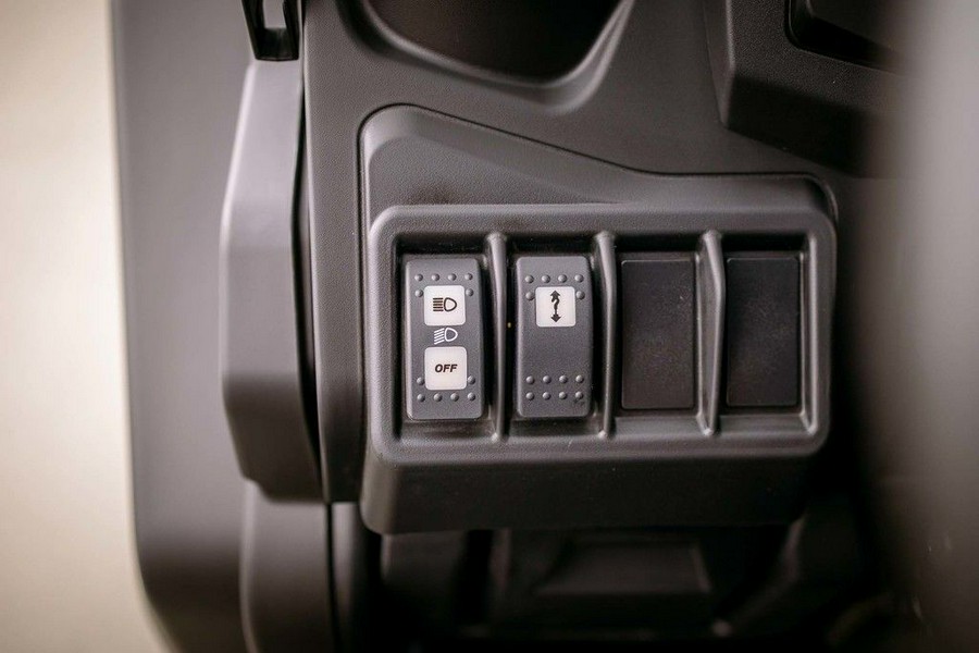 2025 Can-Am® Defender MAX XT HD9