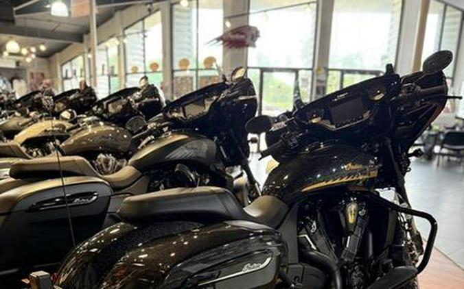 2026 Indian Motorcycle® Chieftain® PowerPlus Dark Horse® 112 w/PowerBand Black Crystal w/Black Meta