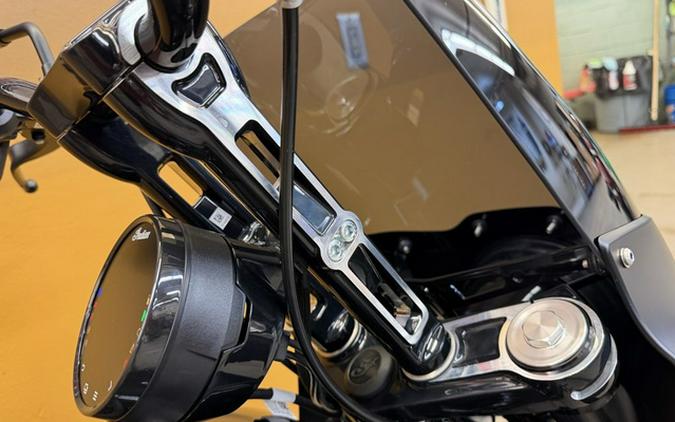 2025 Indian Sport Chief Black Smoke