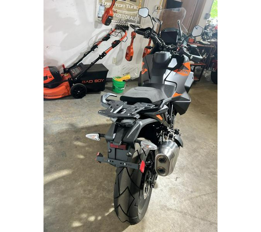 2023 KTM 1290 Super Adventure S