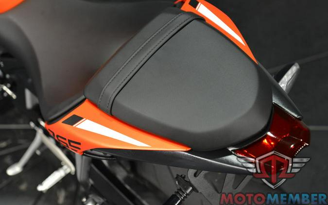 2025 Triumph Street Triple 765 R Matte Baja Orange