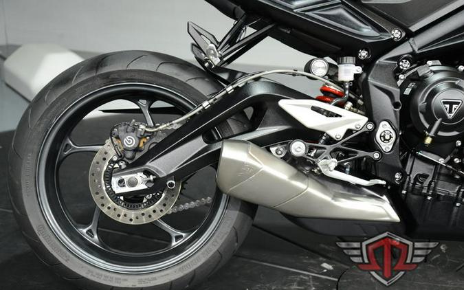 2025 Triumph Street Triple 765 R Matte Baja Orange