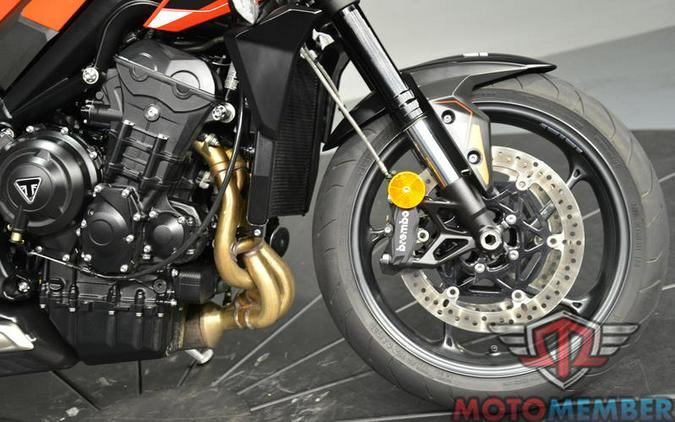 2025 Triumph Street Triple 765 R Matte Baja Orange
