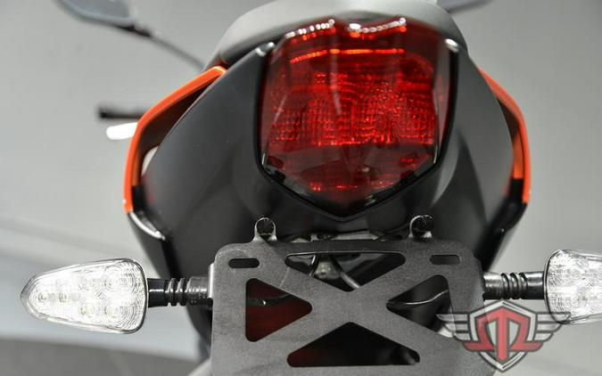 2025 Triumph Street Triple 765 R Matte Baja Orange