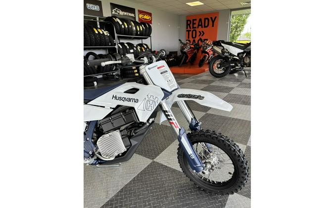2027 EE 5 - Husqvarna Motorcycles