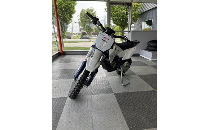 2027 EE 5 - Husqvarna Motorcycles