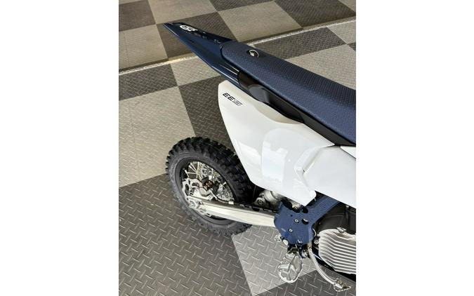2027 EE 5 - Husqvarna Motorcycles