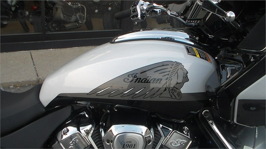 2024 Indian Motorcycle Challenger Limited with PowerBand Audio Package