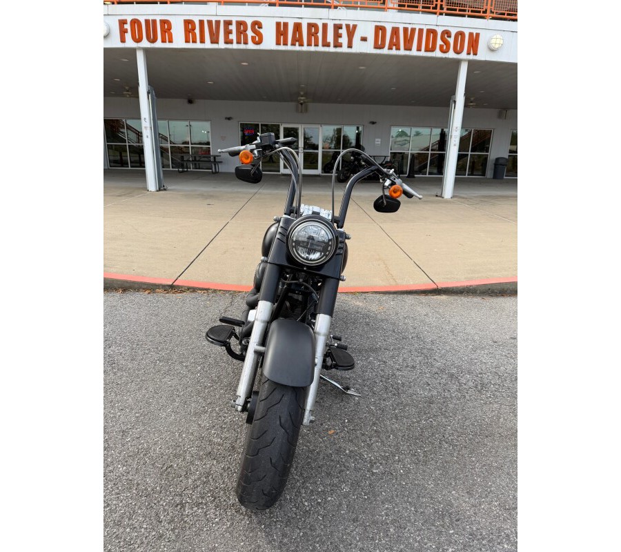 2010 Harley-Davidson Fat Boy Lo Black Denim