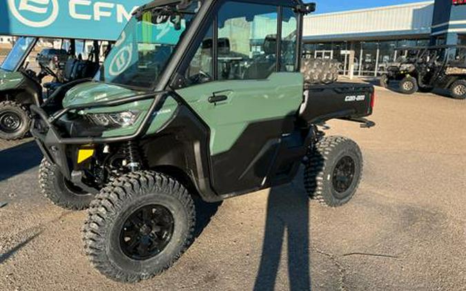 2024 Can-Am Defender DPS CAB