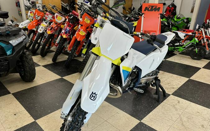 2025 Husqvarna Motorcycles TC 300