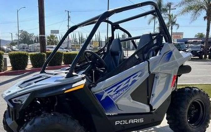 2025 Polaris RZR 200 EFI