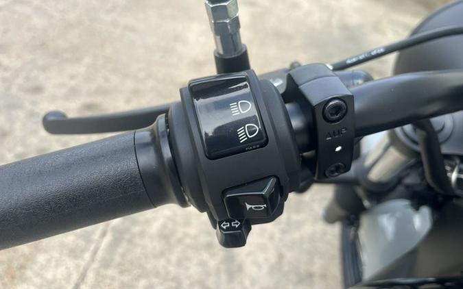 2025 Honda Shadow Phantom ABS