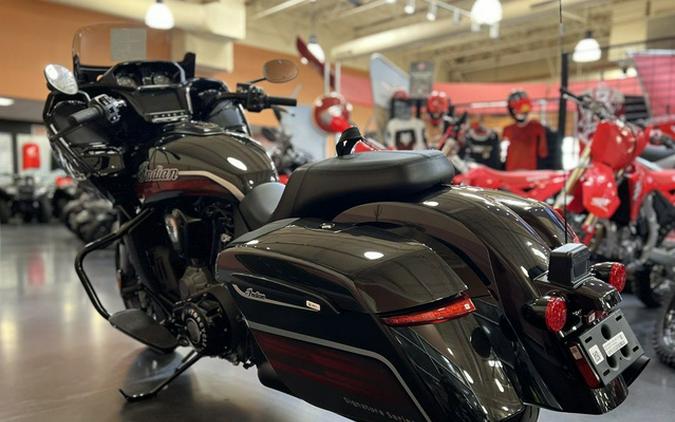 2026 Indian Challenger Dark Horse Signature Series Abyss Metallic / Red Allert
