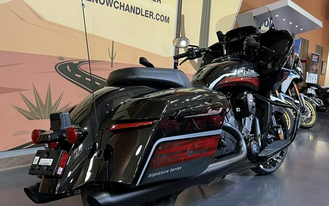 2026 Indian Challenger Dark Horse Signature Series Abyss Metallic / Red Allert