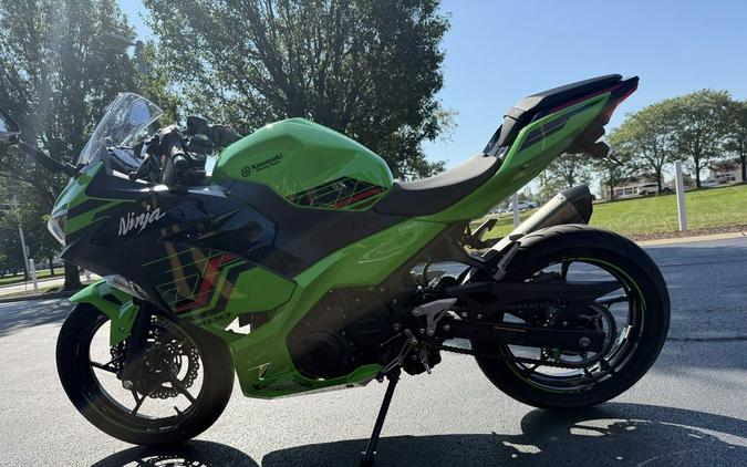 2023 Kawasaki Ninja® 400 KRT Edition ABS
