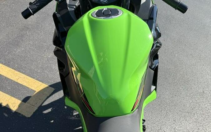 2023 Kawasaki Ninja® 400 KRT Edition ABS