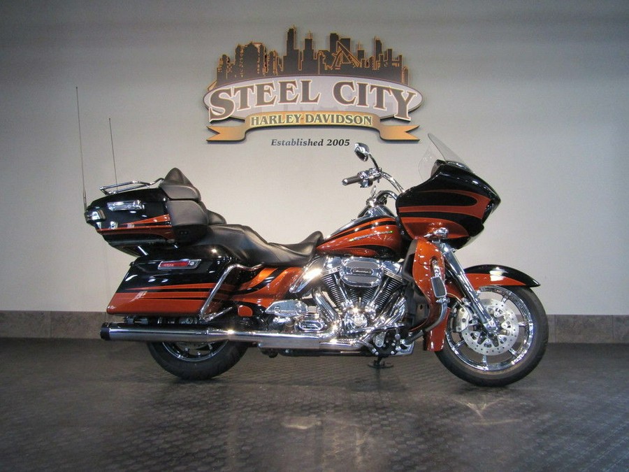 2015 Harley-Davidson® FLTRUSE - CVO™ Road Glide® Ultra