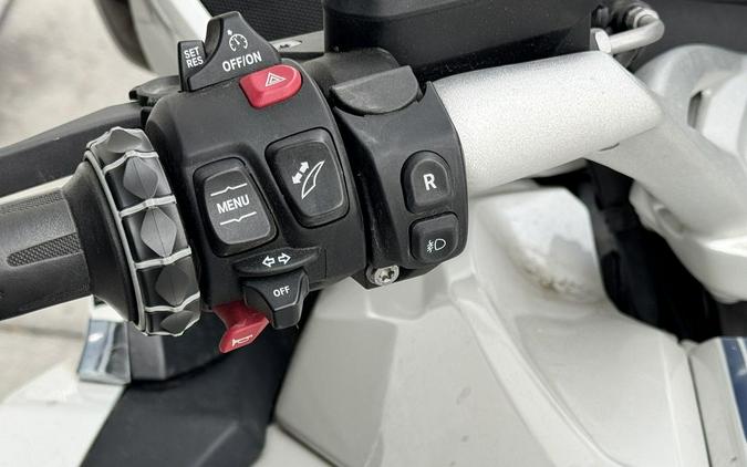 2022 BMW K 1600 GTL 719 Mineral White Metallic