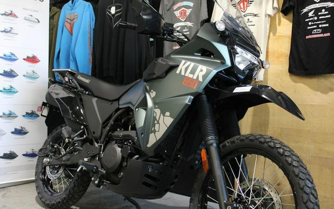 2025 Kawasaki KLR 650 Metallic Matte Old School Green