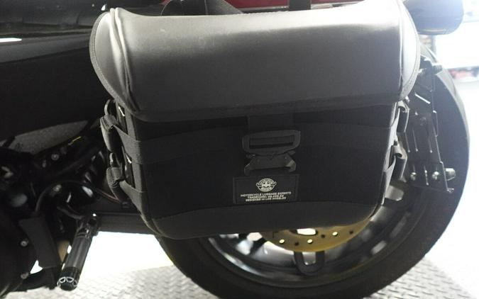 2017 Harley-Davidson 1200 Custom XL1200C