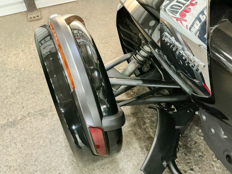2015 Can-Am Spyder® F3-S SE6