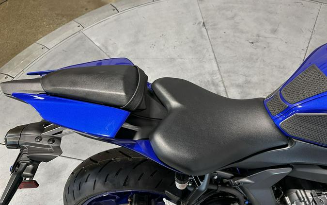 2025 Yamaha YZF R7