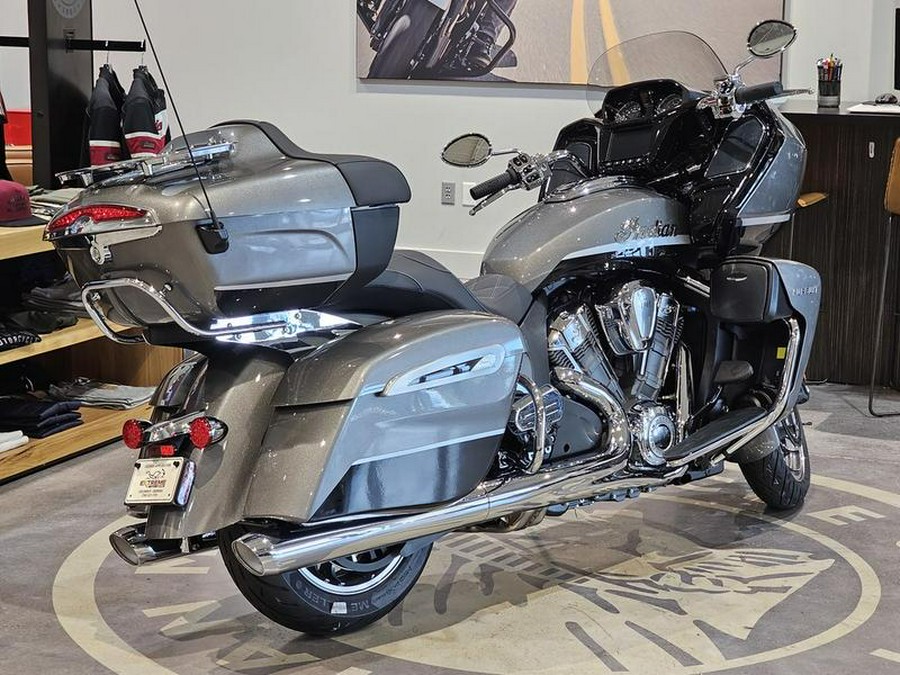 2024 Indian Motorcycle® Pursuit® Limited Titanium/Black Metallic