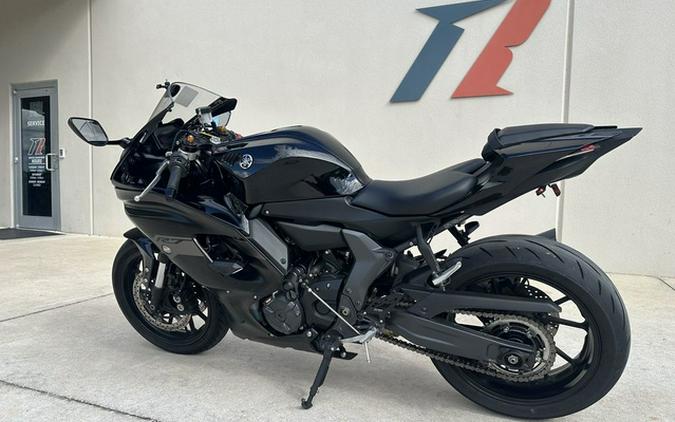 2025 Yamaha YZF R7