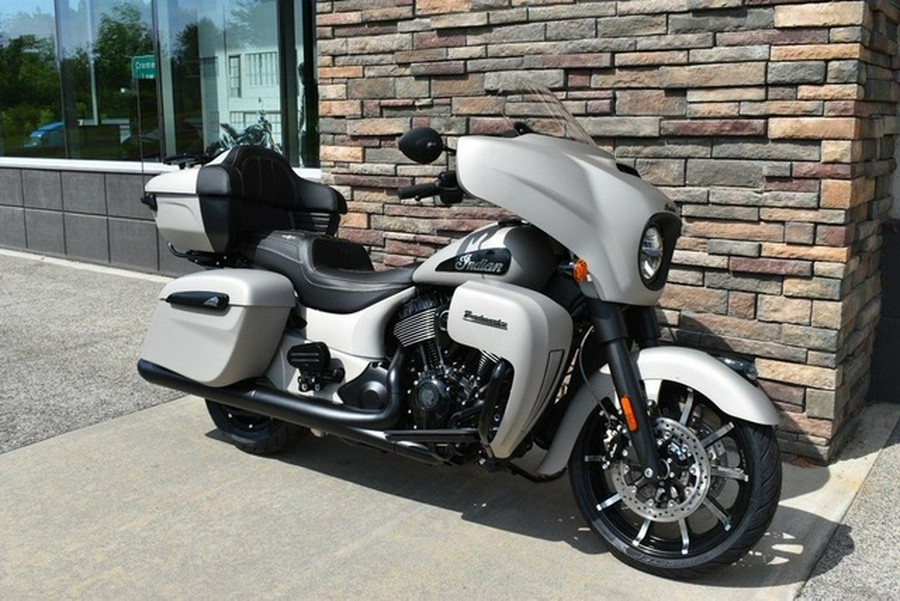 2023 Indian Roadmaster Dark Horse Silver Quartz Smoke