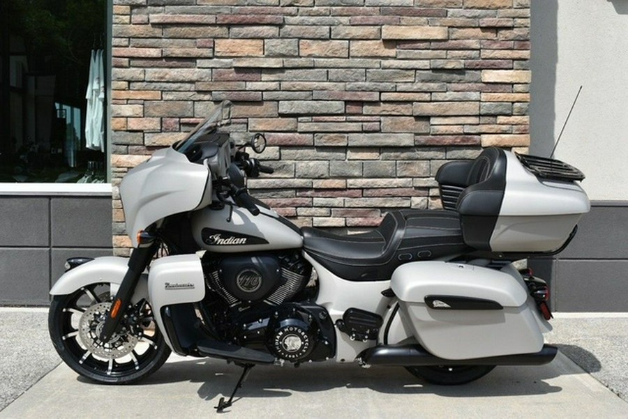 2023 Indian Roadmaster Dark Horse Silver Quartz Smoke